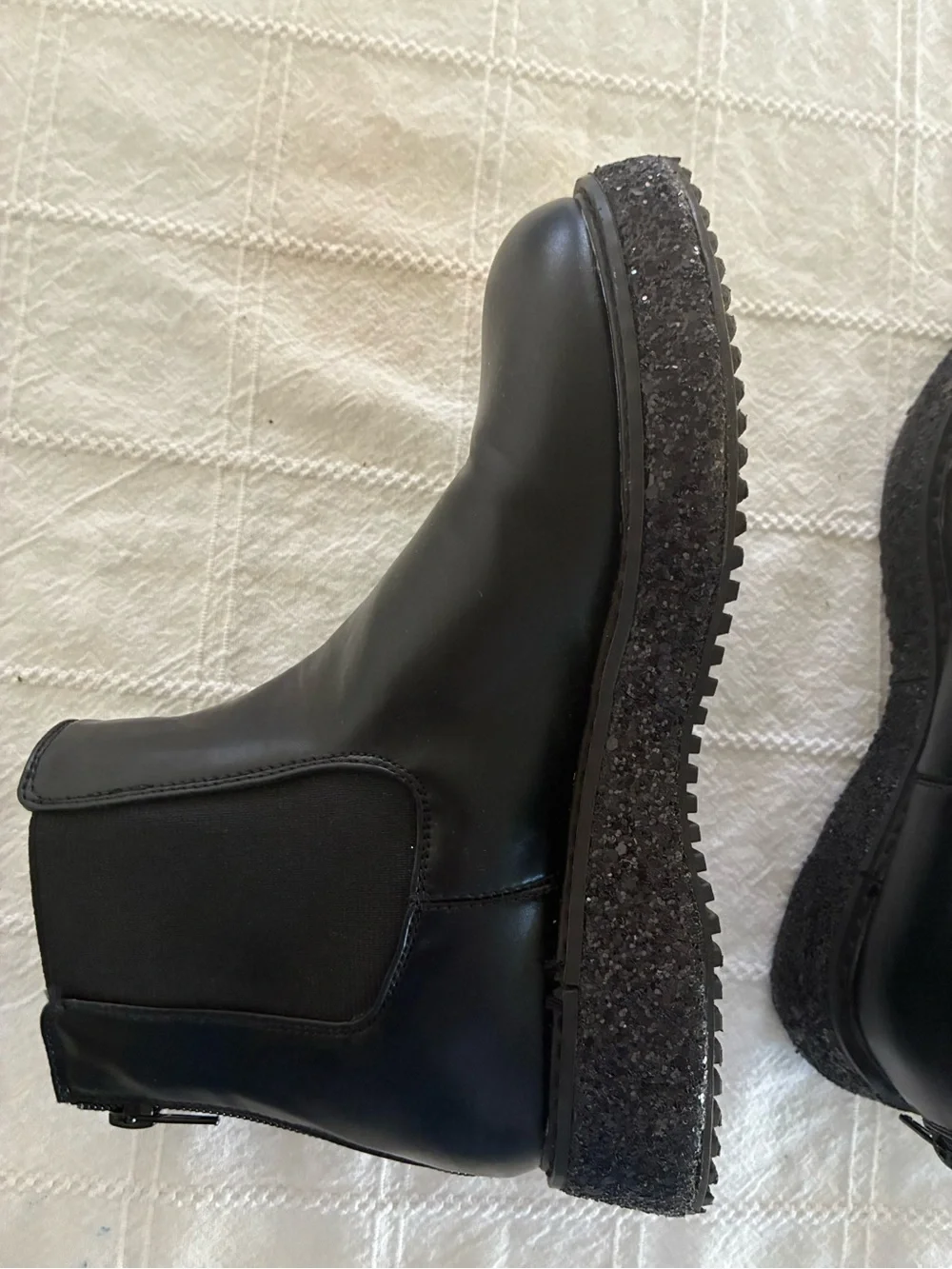 Steve Madden Kids' JHarper Glitter black platform Combat Boot Size 4
